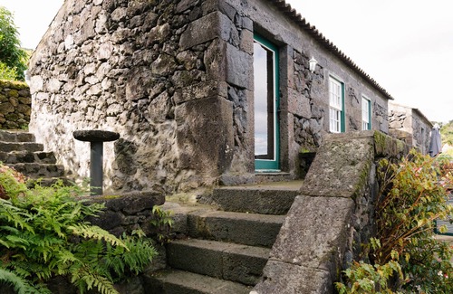 Prainha Casa | Azores tradicional de piedra cabañas con vistas al mar !!