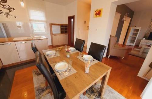 Miskolc Apartamento | Adel Apartman