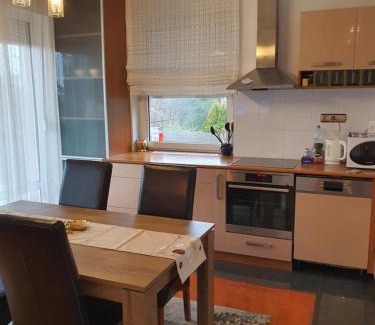 Miskolc Apartamento | Adel Apartman