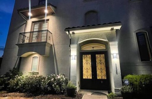 Houston Casa | ADELINA mini mansion in the Galleria