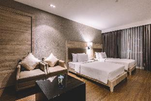 Nana Hotel | Adelphi Suites Bangkok