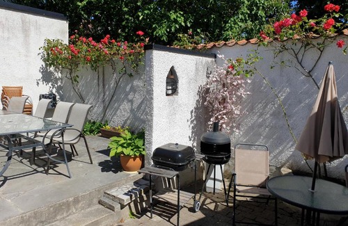 Innerstaden Apartamento | Adelsgatan 36 lägenhetshotell, Gotland Living and Meeting