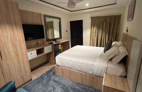 Kumasi Cama Y Desayuno | Adenab Jay Guest House