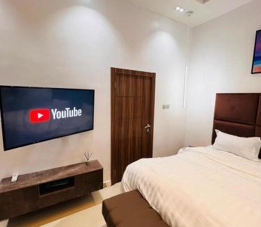 Epetu Apartamento | Adetola place