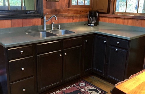 Weatogue Cabaña | Adirondack-Style / Cottage-beautiful Lake & Mountain Views-Peaceful!