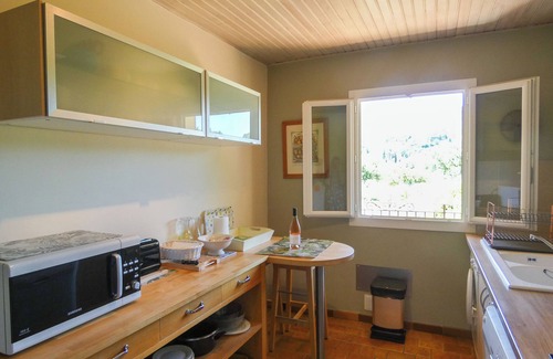 Nyons Apartamento | Junto apartamento casa de campo con magníficas vistas al sur.