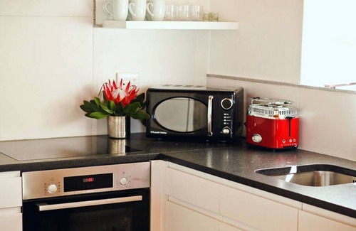 Gordon's Bay Casa | ADMIRAL'S COTTAGE