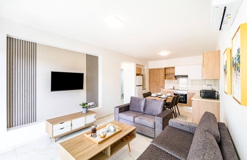 Universal Apartamento | Adolina One Bedroom Apartment 102 by Ezoria Villas
