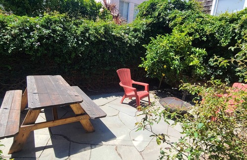 Bernal Heights Casa | Adorable 1-bedroom unit with patio
