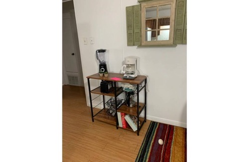 Gainesville Casa | Adorable 2 Bedroom 1 Bath Duplex