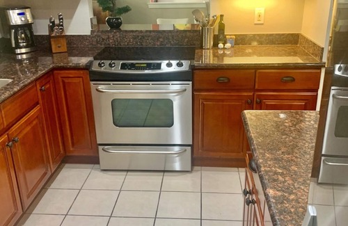 Healdsburg Apartamento | Adorable 2 bedroom/2 bathroom apartment for rent - 1 month min stay