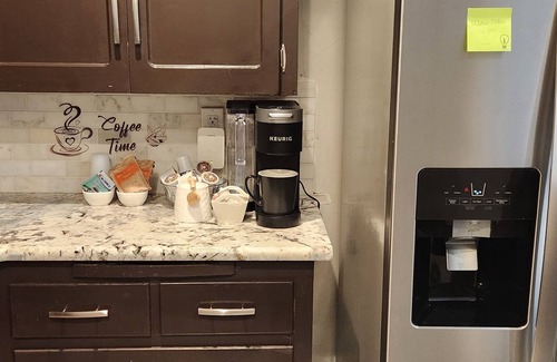 Lake Worth Apartamento | Adorable 2-bedroom guesthouse with free parking