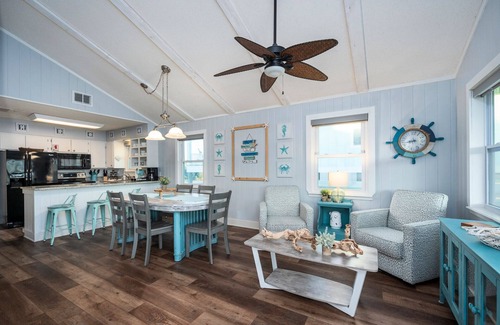 Gulf Shores Cabaña | Adorable Beach Bungalow ONE BLOCK from the Gulf HEATED Pool!