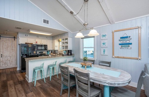 Gulf Shores Cabaña | Adorable Beach Bungalow ONE BLOCK from the Gulf HEATED Pool!
