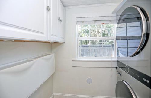 Thunderbolt Casa | Adorable Bungalow Near City Marina & Tybee Beach