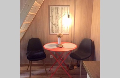 Saint-Junien Casa | Adorable Cabane dans un espace boisé