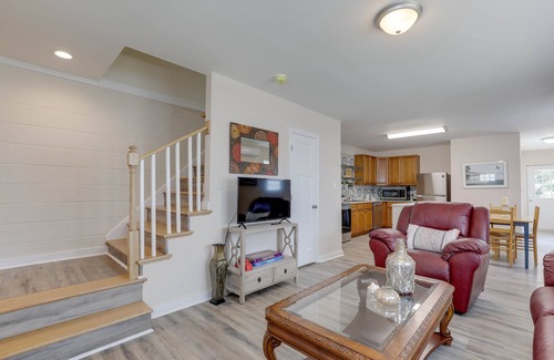Northeast Virginia Beach Cabaña | Adorable Chesapeake Bay Beach Cottage A Just 1 Block from the Sand!