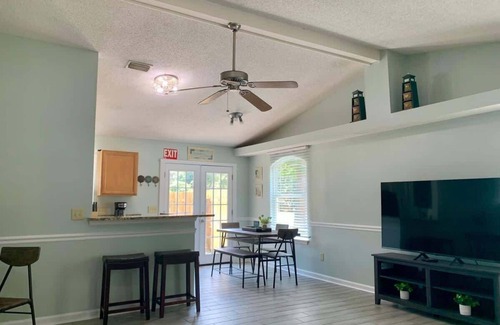 St. Marys Casa | Adorable coastal home right downtown!