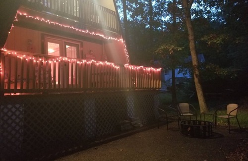 Hickory Hills Cabaña | Adorable Cottage in the Poconos!