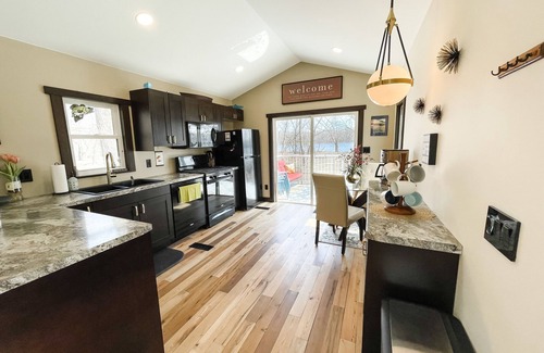 Trempealeau Cabaña | Adorable Cottage on GREAT Fishing Lake