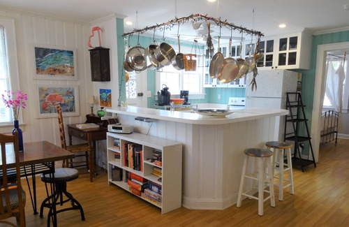 Northeast Virginia Beach Cabaña | Adorable Casa rural en el corazón de la antigua playa, cerca del paseo marítimo.