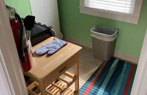 North Truro Casa | ¡CASA DE PLAYA CON ENCANTO AMIGABLE PARA MASCOTAS con VISTAS INCREÍBLES DE LA BAHÍA!