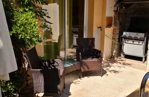 Toulon Casa | Adorable Dépendance Avec Piscine au Calme