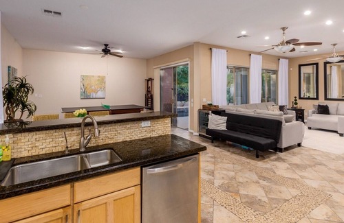 Tramonto Casa | Adorable four bedroom, three bath private home with sparkling blue pool.