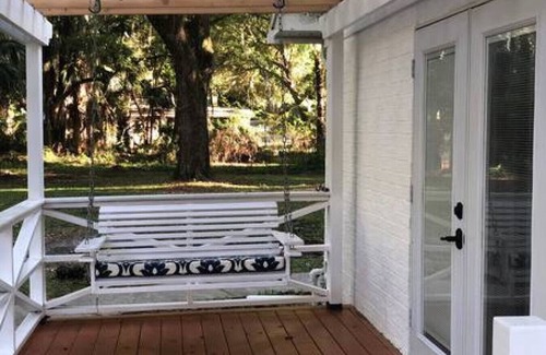 Fernandina Beach Condominio | Adorable French Cottage