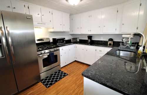 Hyannis Casa | Adorable Home Close to Harbor, Shopping, Restaurants, and Beaches (2309)