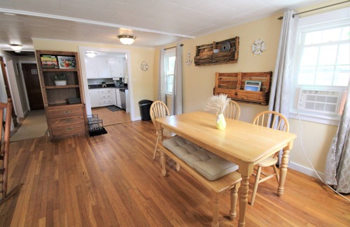 Hyannis Casa | Adorable Home Close to Harbor, Shopping, Restaurants, and Beaches (2309)