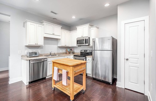 Durham Casa | Adorable home in fantastic location near restaurants and Duke!