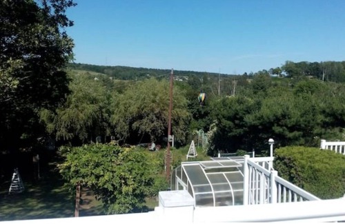 Lunenburg Casa | Adorable Home Sleeps 6 - Fabulous Gardens