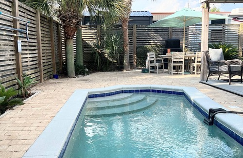 West Panama City Beach Cabaña | Adorable Laguna Beach Cottage -West end PCB- 2 Bedroom & 2 Bath. Private POOL!