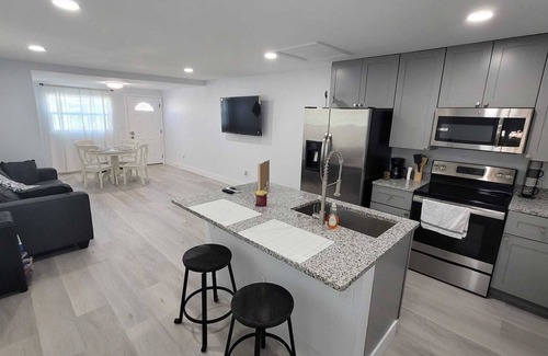 St. Petersburg - Clearwater Apartamento | Adorable New Remodel W Cozy Guesthouse to Relax