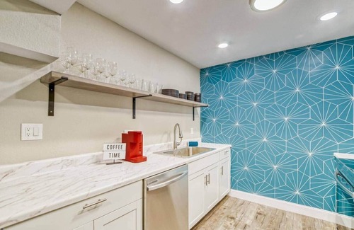 Tampa Casa | Adorable Oasis | Pool + Arcade | Ace Location
