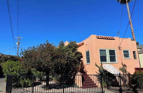 San Anselmo Casa | Adorable, peaceful 2-bdrm house in charming Fairfax near bus, food & shops
