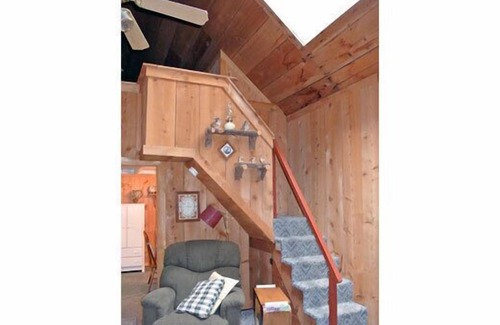 Camp Nelson Cabina | Adorable cottage admite mascotas ubicado en las secuoyas gigantes!
