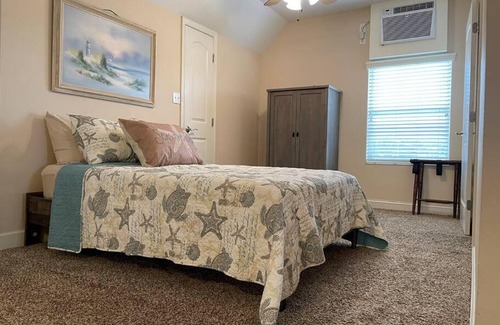 Lakeland Apartamento | Adorable private 1-bedroom studio on mini-farm.