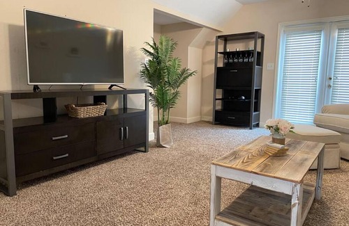 Lakeland Apartamento | Adorable private 1-bedroom studio on mini-farm.