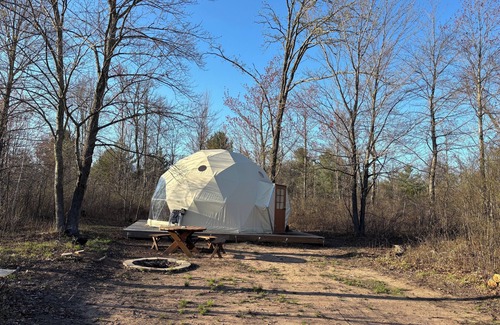 Siren Cabaña | Adorable, private GeoDesic Dome in Siren