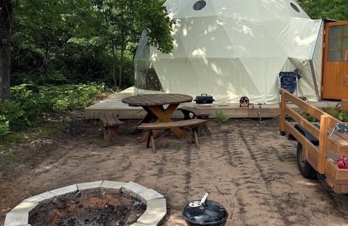 Siren Cabaña | Adorable, private GeoDesic Dome in Siren