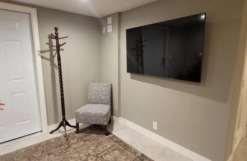 San Leandro Apartamento | Adorable Studio with Indoor Fireplace