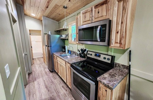 Guntersville Apartamento | Adorable Tiny House Cabin- Lake Guntersville