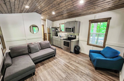 Guntersville Apartamento | Adorable Tiny House Cabin- Lake Guntersville