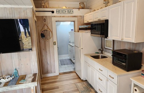 West Dennis Cabaña | Adorable Unique Rental in West Dennis, MA Unit 4