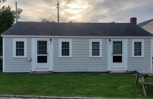West Dennis Cabaña | Adorable Unique Rental in West Dennis, MA Unit 4