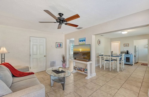 Sarasota Apartamento | Adorable1/1 - Walk to Siesta Key!