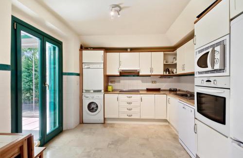 Sotogrande Casa | Adosado En Ribera Del Emperador