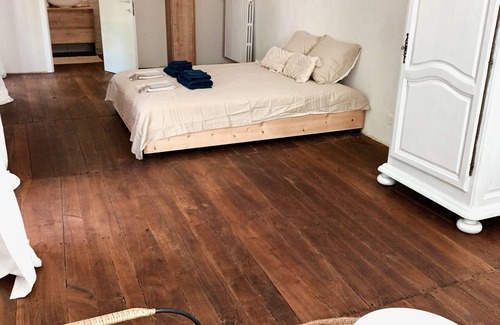 Crespin Otro | Adults only gîte in quiet place, w/swimming pool